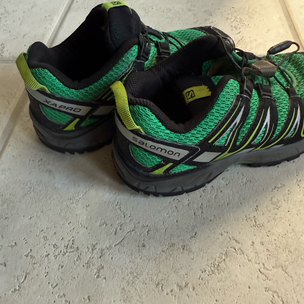 Salomon Kids Sneakers in Green and Black
